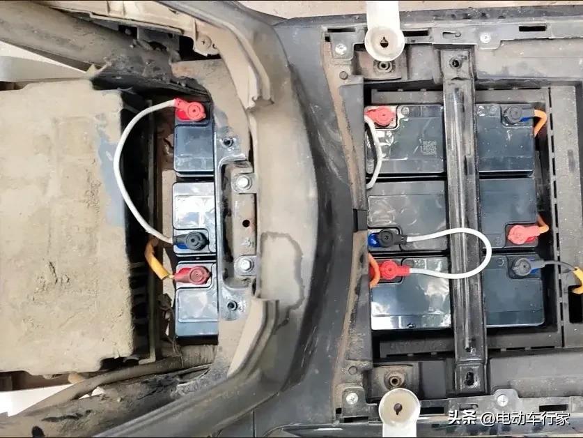 换电瓶复杂吗_电瓶车换电池_机动车换电瓶